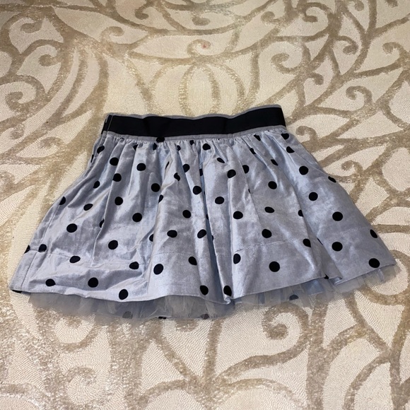 💕Benetton Class Grey Fuzzy Polkadot Skirt💕 - Picture 2 of 4